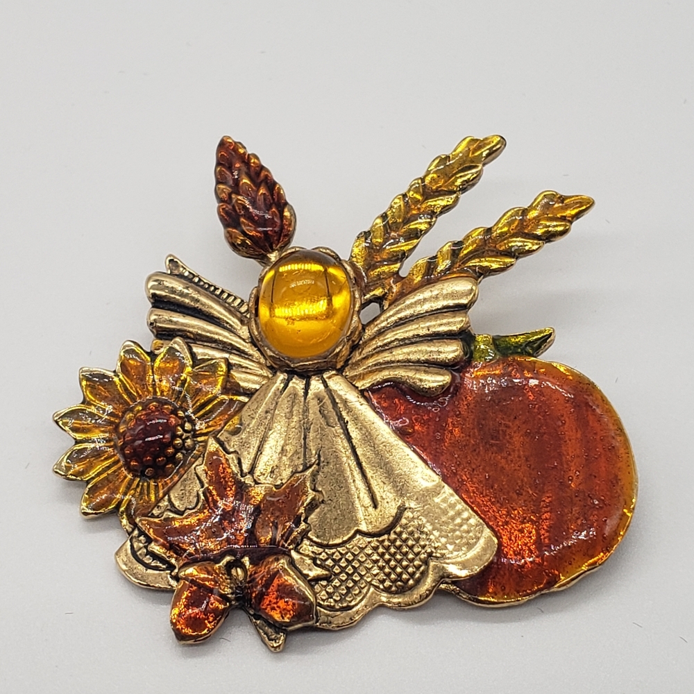 KC Vintage Autumn Brooch. Gold tone. Harvest